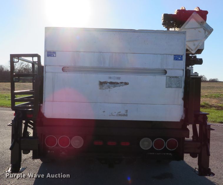 image for item DI3879 2006 Ford F550 Super Duty XL  utility truck