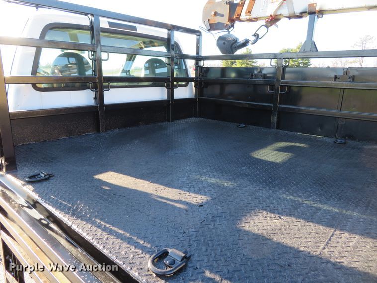 image for item DI3879 2006 Ford F550 Super Duty XL  utility truck