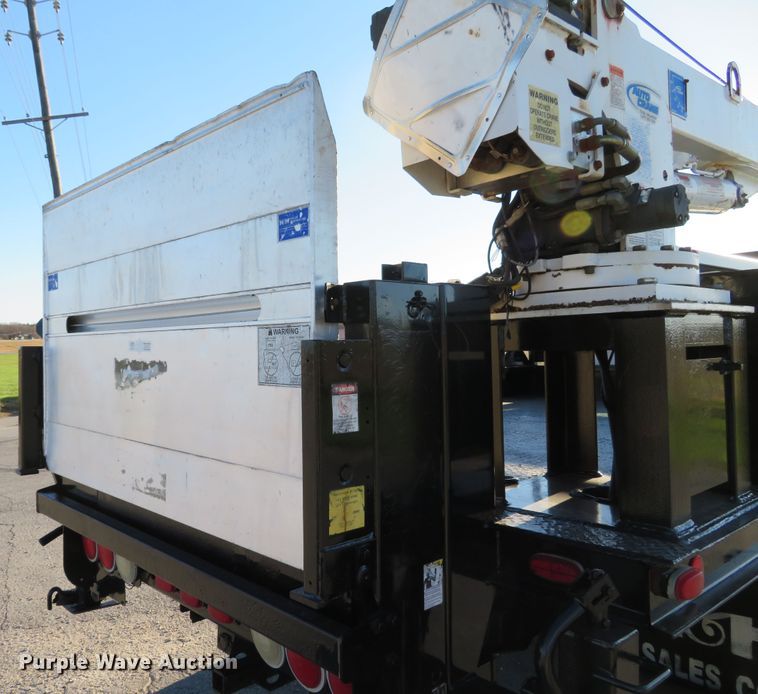 image for item DI3879 2006 Ford F550 Super Duty XL  utility truck