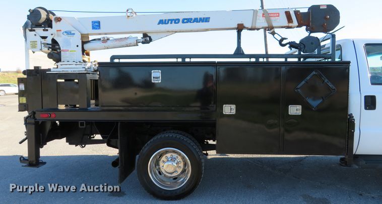 image for item DI3879 2006 Ford F550 Super Duty XL  utility truck