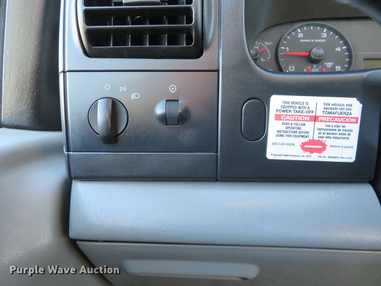 image for item DI3879 2006 Ford F550 Super Duty XL  utility truck