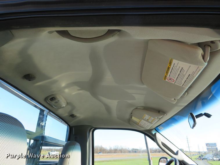 image for item DI3879 2006 Ford F550 Super Duty XL  utility truck