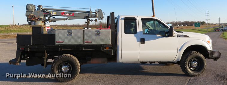 image for item DI3880 2011 Ford F350 Super Duty XL  SuperCab flatbed pickup truck