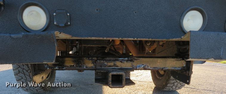 image for item DI3880 2011 Ford F350 Super Duty XL  SuperCab flatbed pickup truck