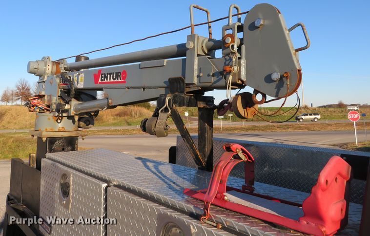 image for item DI3880 2011 Ford F350 Super Duty XL  SuperCab flatbed pickup truck