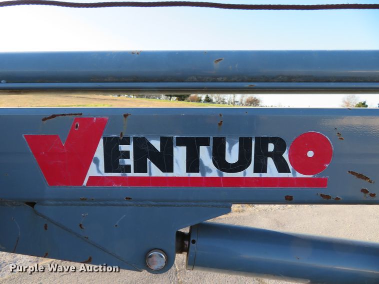 image for item DI3880 2011 Ford F350 Super Duty XL  SuperCab flatbed pickup truck