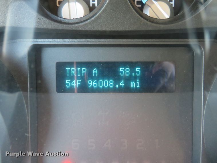 image for item DI3880 2011 Ford F350 Super Duty XL  SuperCab flatbed pickup truck