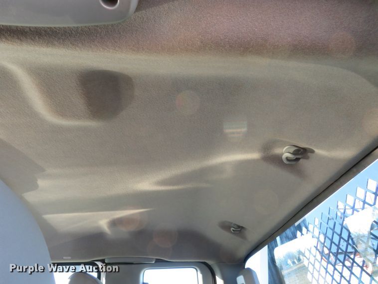 image for item DI3880 2011 Ford F350 Super Duty XL  SuperCab flatbed pickup truck