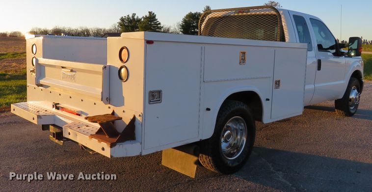 image for item DI3897 2013 Ford F350 Super Duty XL  SuperCab utility bed pickup truck