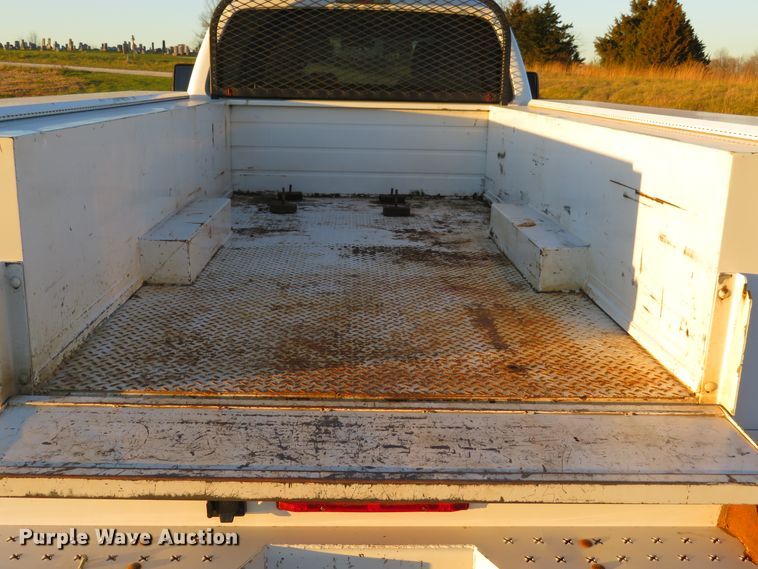 image for item DI3897 2013 Ford F350 Super Duty XL  SuperCab utility bed pickup truck