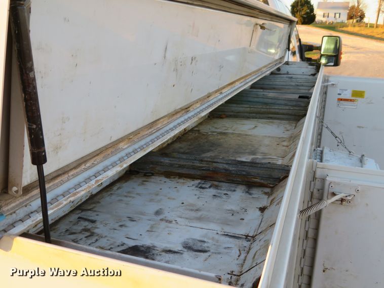 image for item DI3897 2013 Ford F350 Super Duty XL  SuperCab utility bed pickup truck