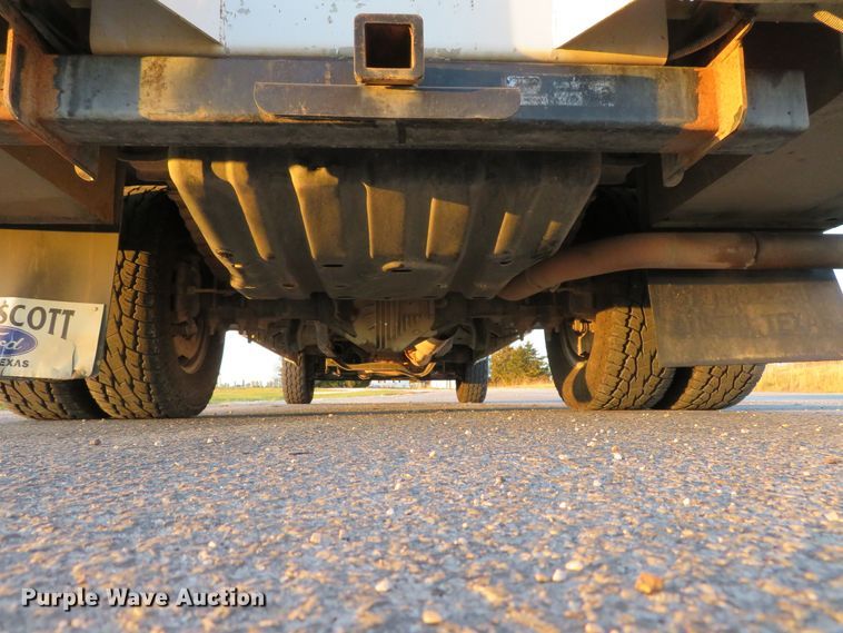 image for item DI3897 2013 Ford F350 Super Duty XL  SuperCab utility bed pickup truck