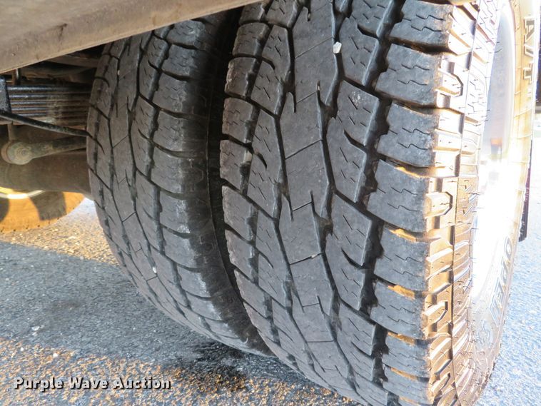 image for item DI3897 2013 Ford F350 Super Duty XL  SuperCab utility bed pickup truck