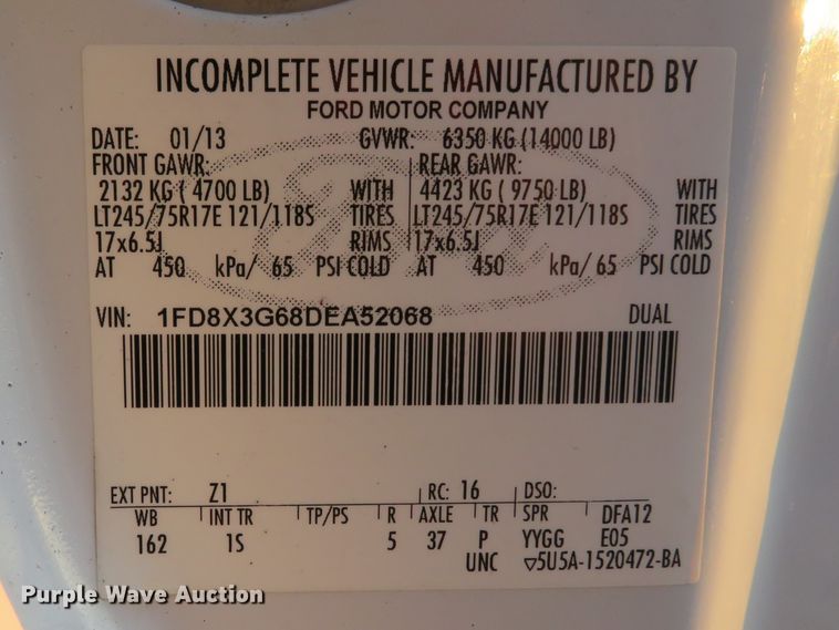 image for item DI3897 2013 Ford F350 Super Duty XL  SuperCab utility bed pickup truck