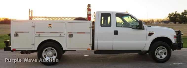 image for item DI3898 2009 Ford F350 Super Duty XL  SuperCab utility bed pickup truck