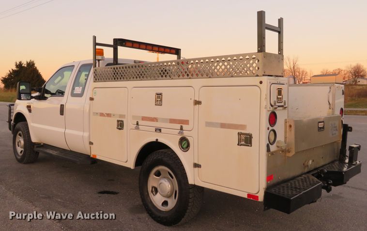image for item DI3898 2009 Ford F350 Super Duty XL  SuperCab utility bed pickup truck