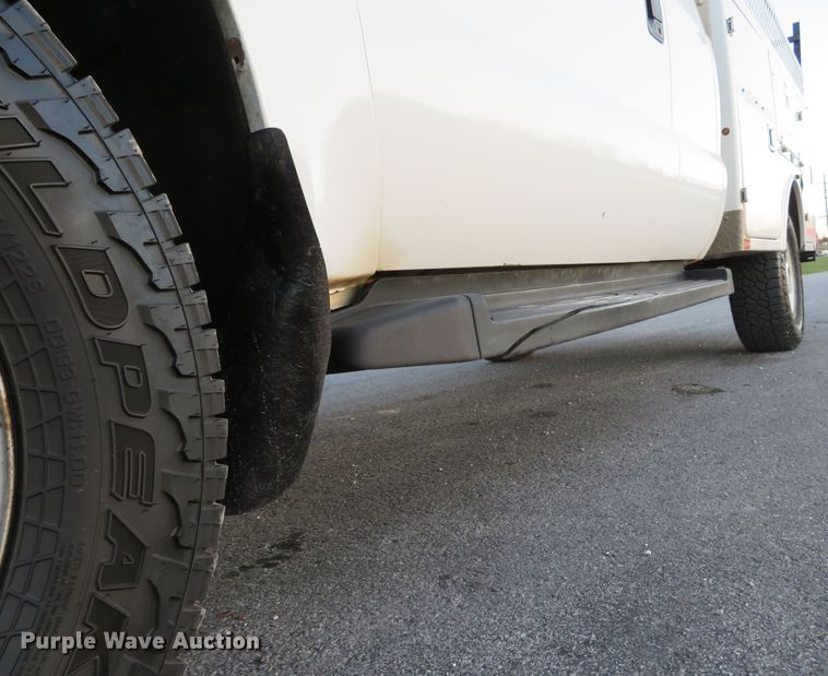 image for item DI3898 2009 Ford F350 Super Duty XL  SuperCab utility bed pickup truck