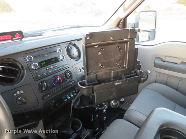 image for item DI3898 2009 Ford F350 Super Duty XL  SuperCab utility bed pickup truck