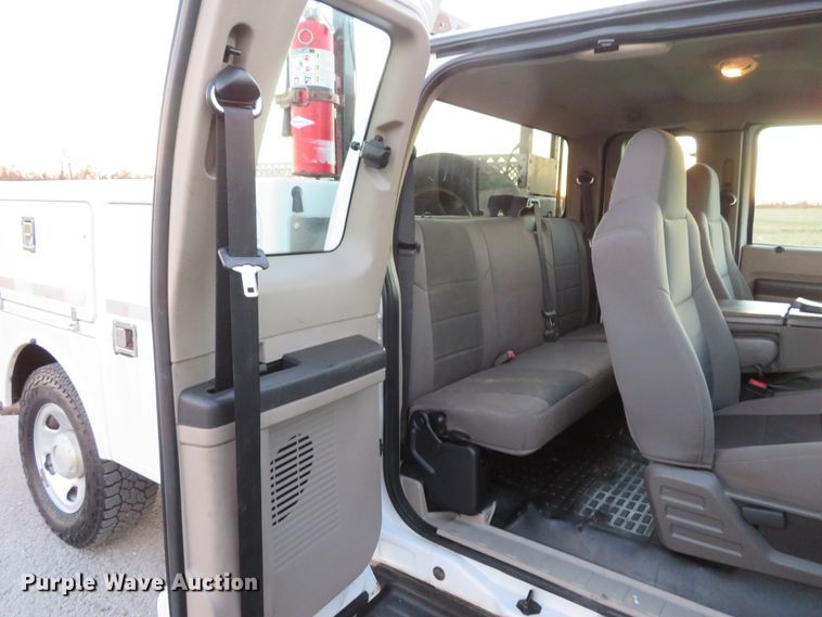 image for item DI3898 2009 Ford F350 Super Duty XL  SuperCab utility bed pickup truck