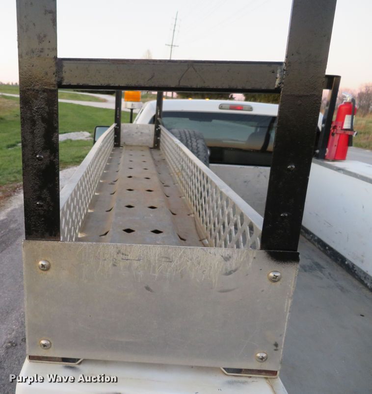 image for item DI3898 2009 Ford F350 Super Duty XL  SuperCab utility bed pickup truck