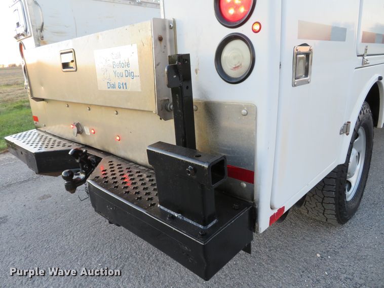 image for item DI3898 2009 Ford F350 Super Duty XL  SuperCab utility bed pickup truck