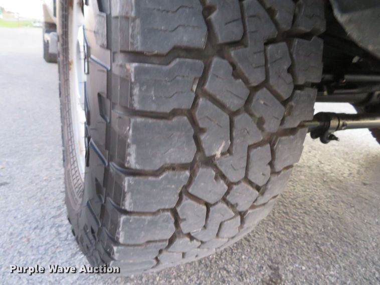 image for item DI3898 2009 Ford F350 Super Duty XL  SuperCab utility bed pickup truck