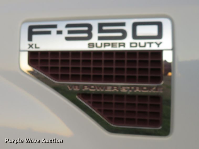 image for item DI3898 2009 Ford F350 Super Duty XL  SuperCab utility bed pickup truck