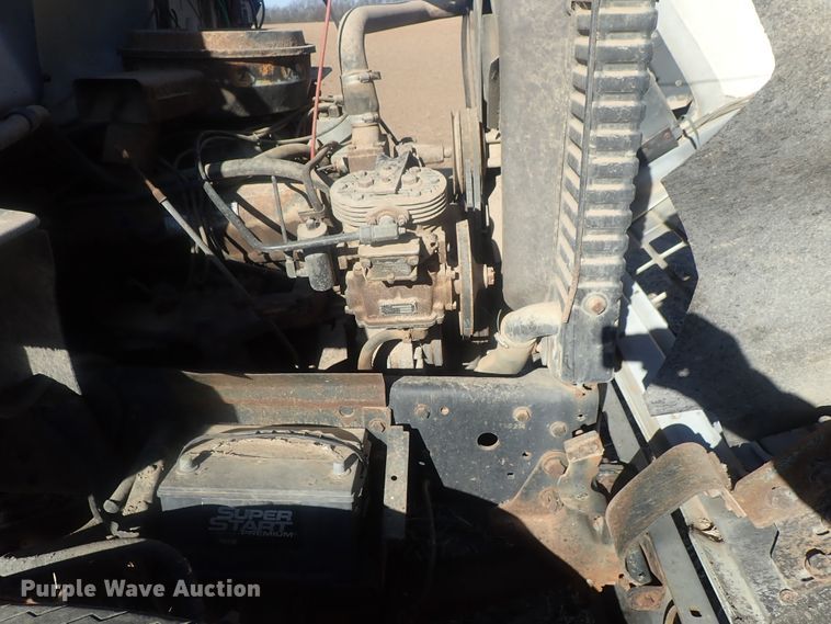 image for item DI7295 1977 Ford L8000  truck cab and chassis