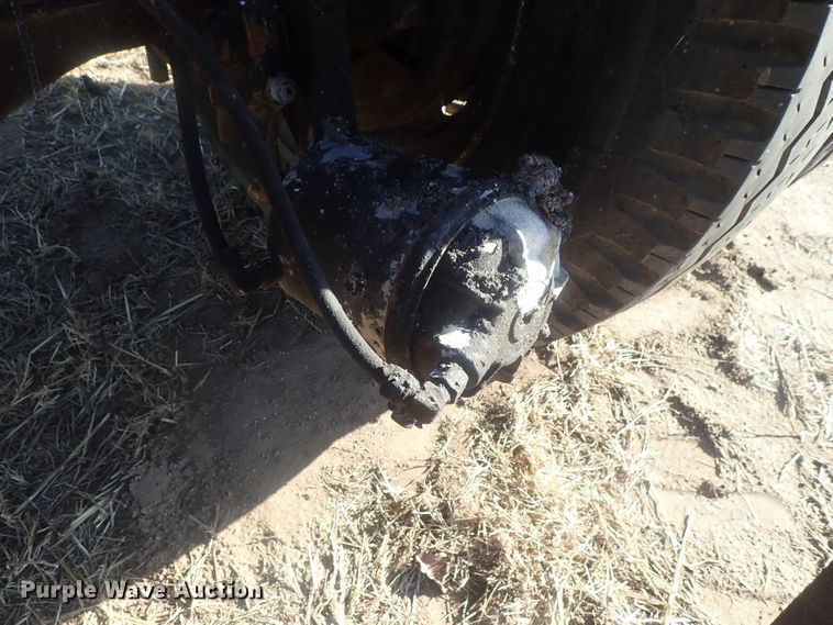 image for item DI7295 1977 Ford L8000  truck cab and chassis