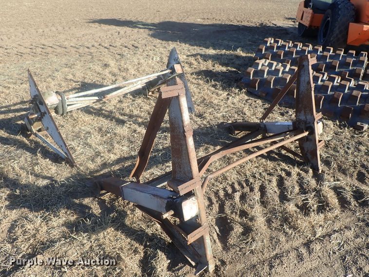 image for item DI7351 (2) trailer landing gears