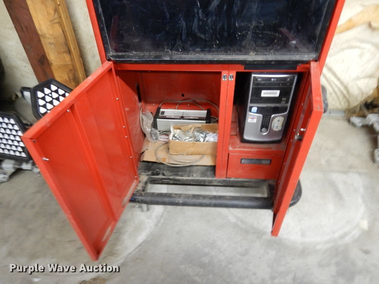 image for item DI8074 Hunter alignment machine