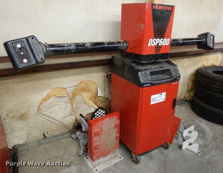image for item DI8075 Hunter alignment machine