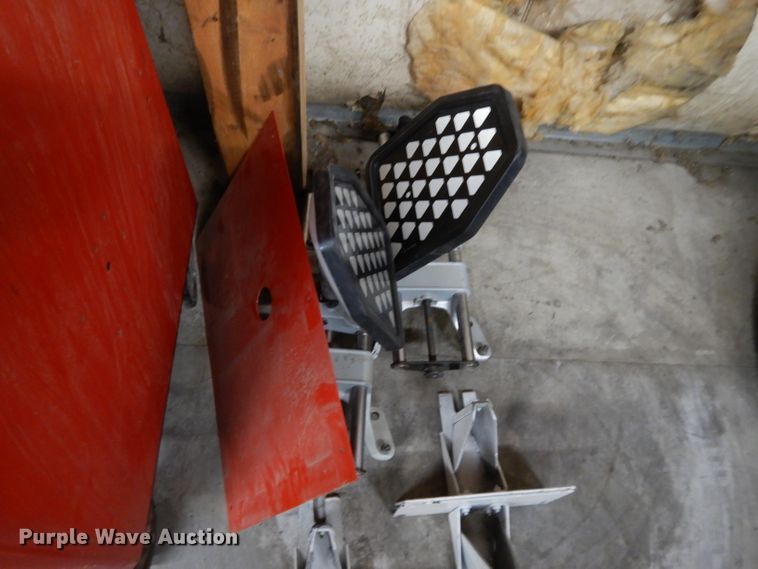 image for item DI8075 Hunter alignment machine