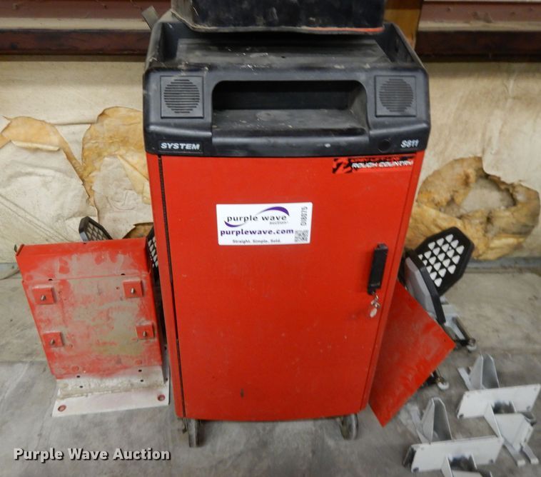 image for item DI8075 Hunter alignment machine