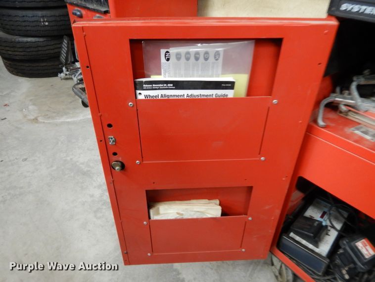 image for item DI8075 Hunter alignment machine