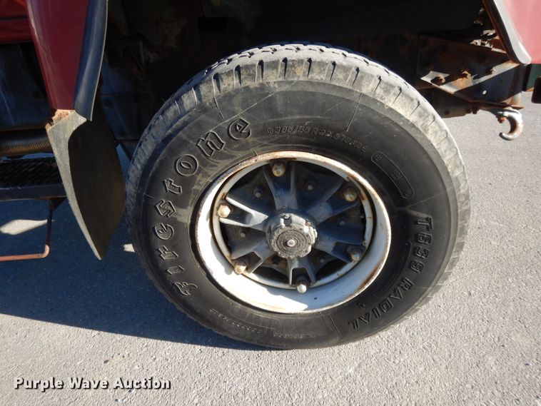 image for item DI8084 1988 Mack DM690S  truck cab and chassis