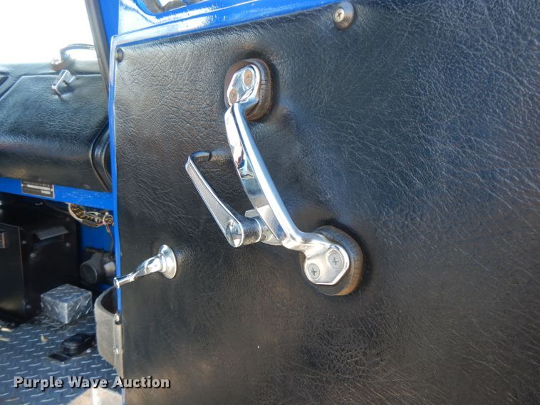 image for item DI8091 1988 Pierce  aerial platform fire truck