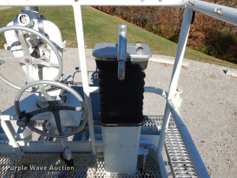 image for item DI8091 1988 Pierce  aerial platform fire truck