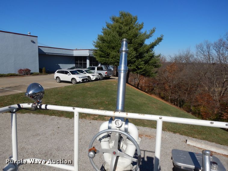 image for item DI8091 1988 Pierce  aerial platform fire truck