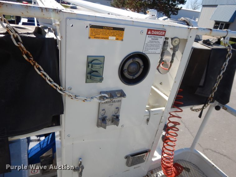 image for item DI8091 1988 Pierce  aerial platform fire truck