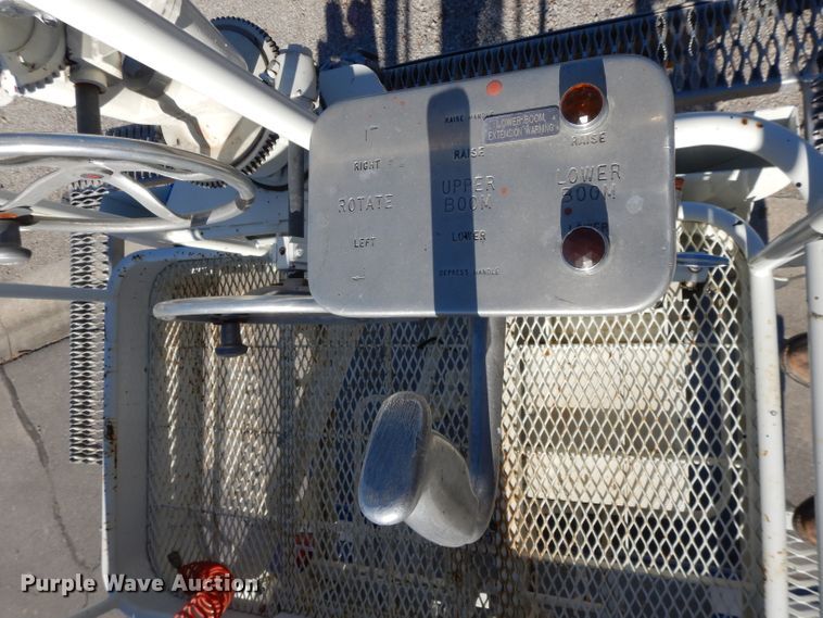 image for item DI8091 1988 Pierce  aerial platform fire truck