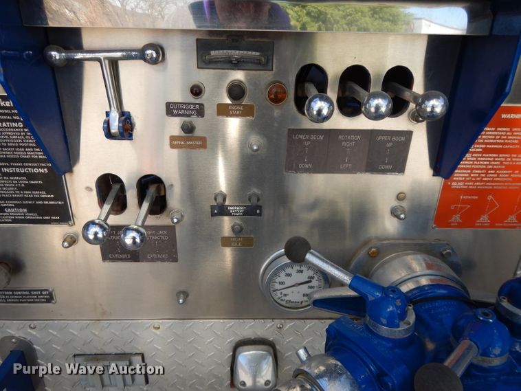 image for item DI8091 1988 Pierce  aerial platform fire truck