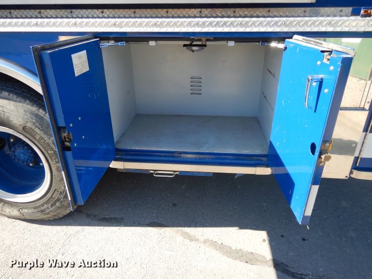 image for item DI8091 1988 Pierce  aerial platform fire truck