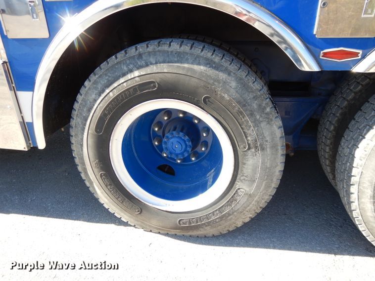 image for item DI8091 1988 Pierce  aerial platform fire truck