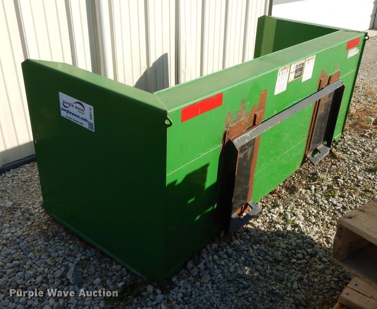 image for item DI8119 Frontier XFAS10H000108 skid steer snow pusher