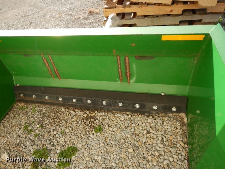 image for item DI8119 Frontier XFAS10H000108 skid steer snow pusher