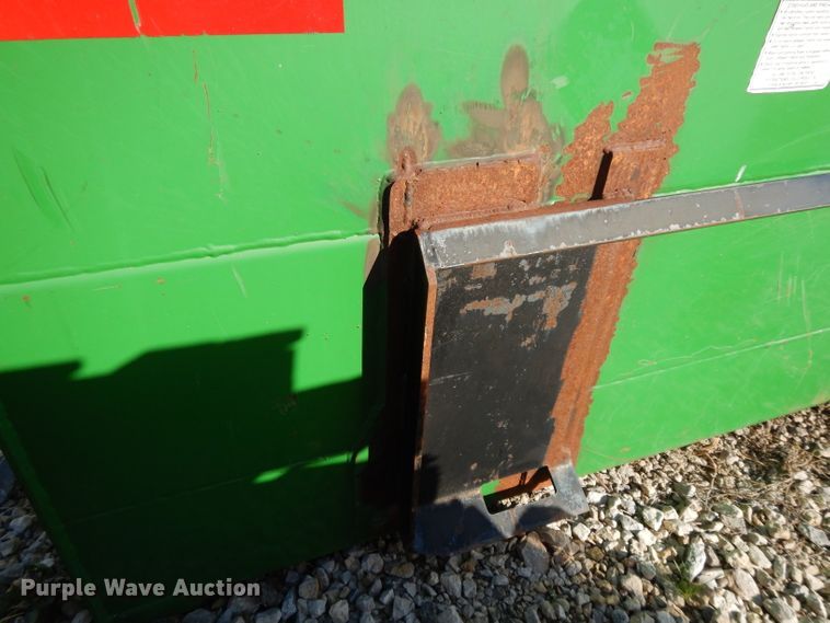 image for item DI8119 Frontier XFAS10H000108 skid steer snow pusher