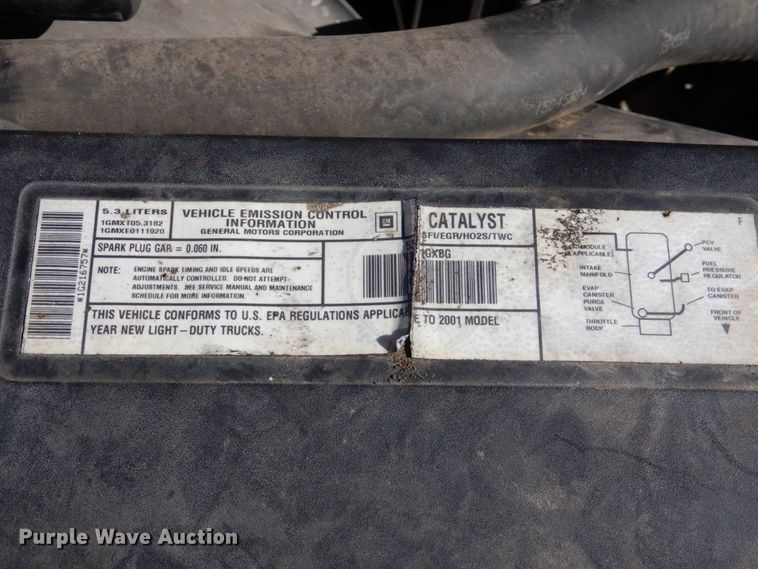 image for item DJ0302 2001 Chevrolet Suburban C1500  SUV