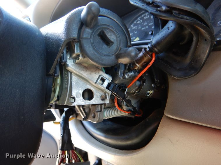 image for item DJ0302 2001 Chevrolet Suburban C1500  SUV