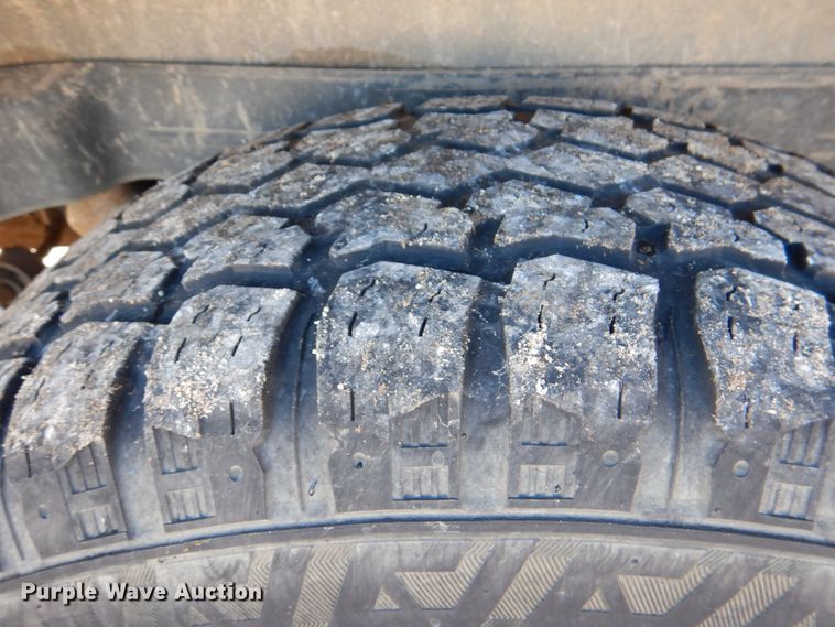 image for item DJ0302 2001 Chevrolet Suburban C1500  SUV